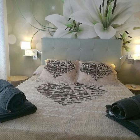 Atico Con Piscina Bellavista Lägenhet Tudela Exteriör bild