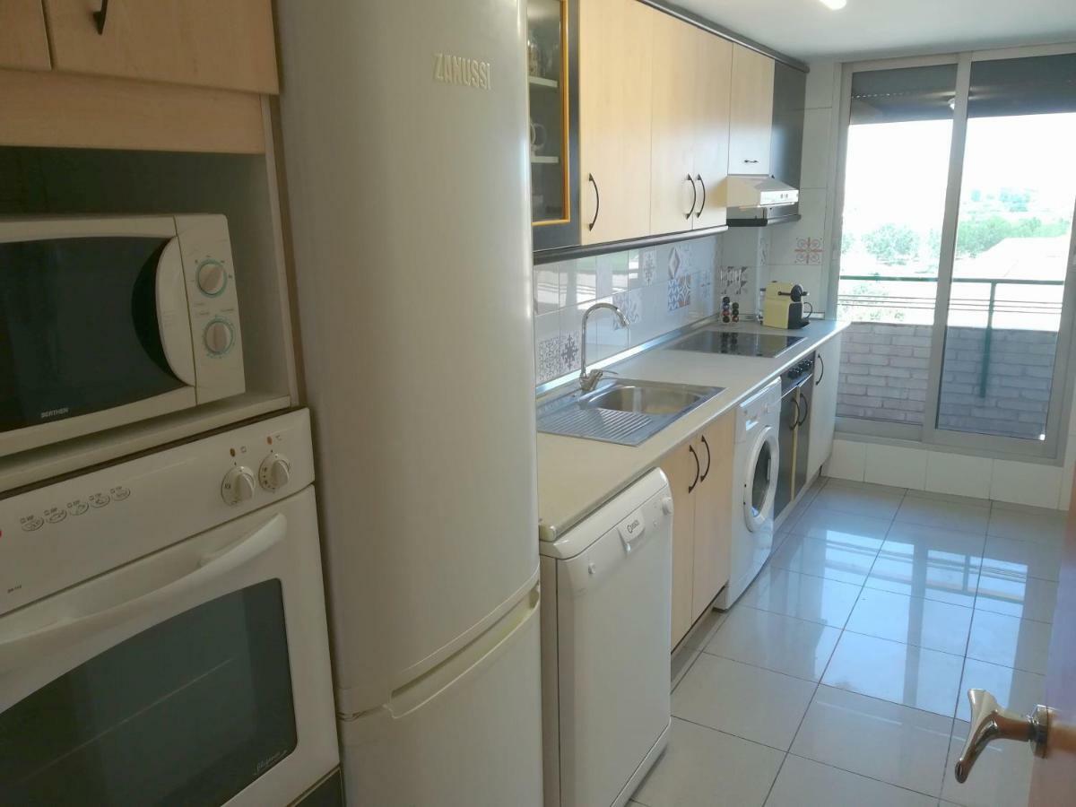 Atico Con Piscina Bellavista Lägenhet Tudela Exteriör bild