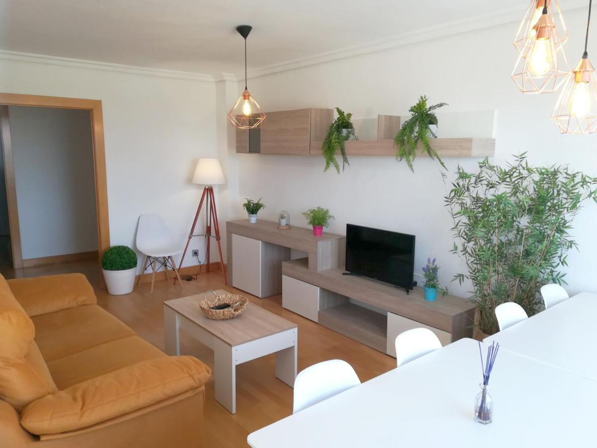 Atico Con Piscina Bellavista Lägenhet Tudela Exteriör bild